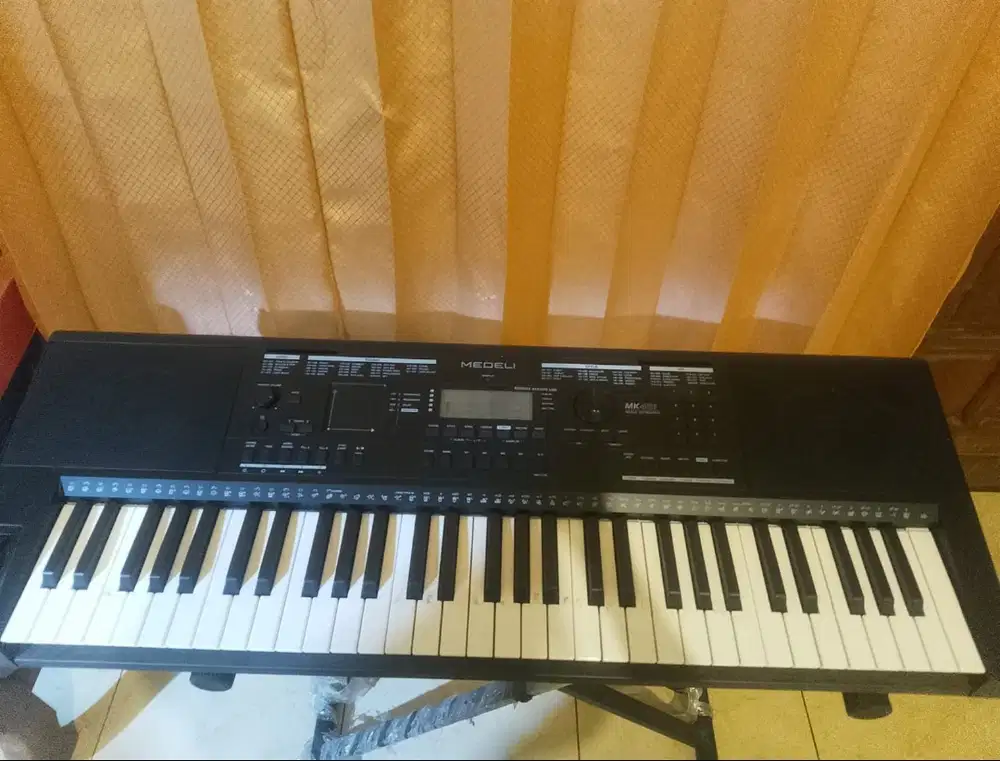 Dijual Keyboard Medeli MK401