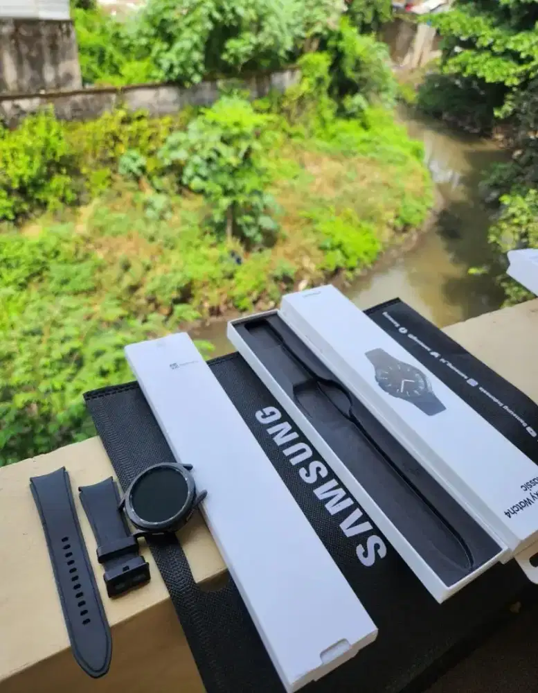 SAMSUNG WATCH 4 CLASSIC