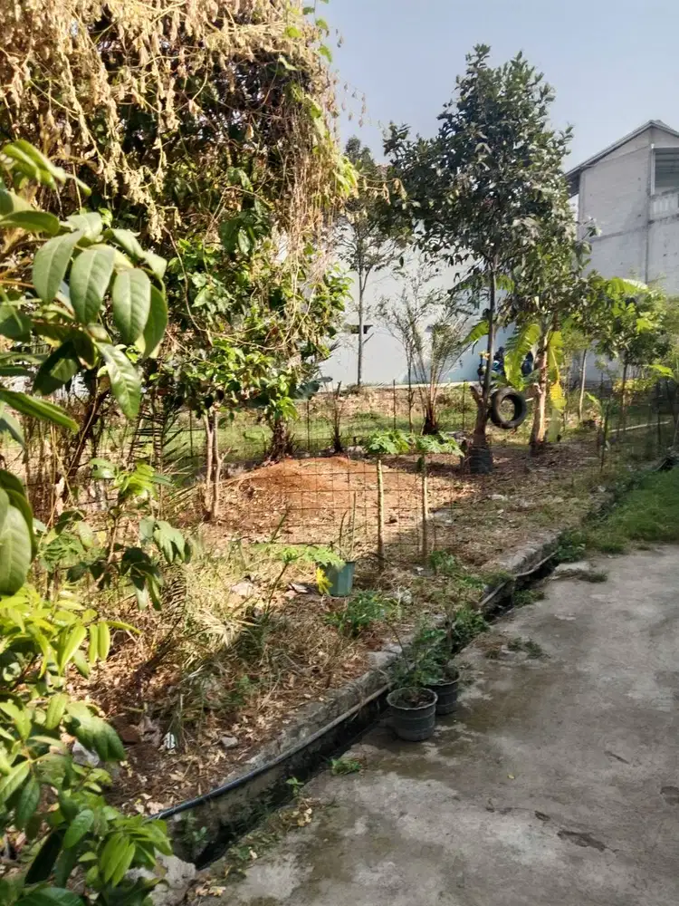 Dijual tanah, sangat strategis, cocok untuk rumah atau kosan