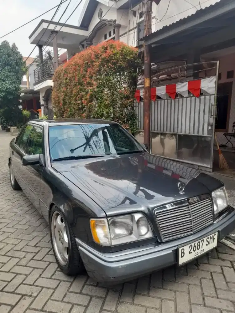 W124 E320 MT seger ganteng