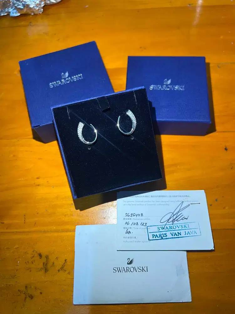 Preloved Swarovski Exist Hoop Earrings