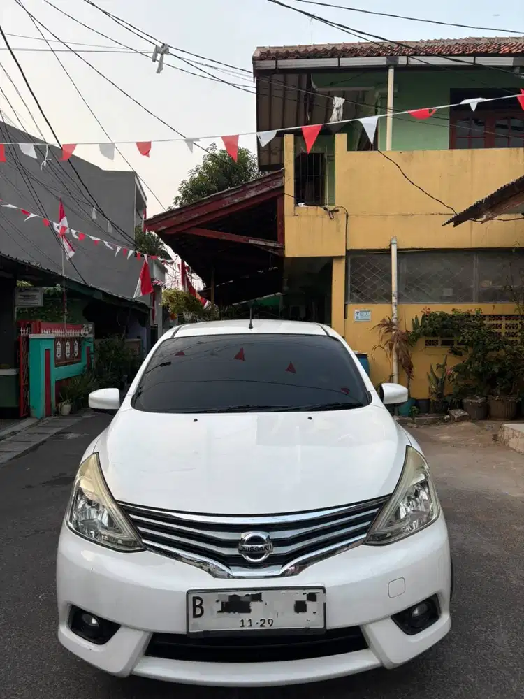 Nissan Grand Livina XV 1.5 A/T – Tahun 2015  Kondisi Siap Pakai!