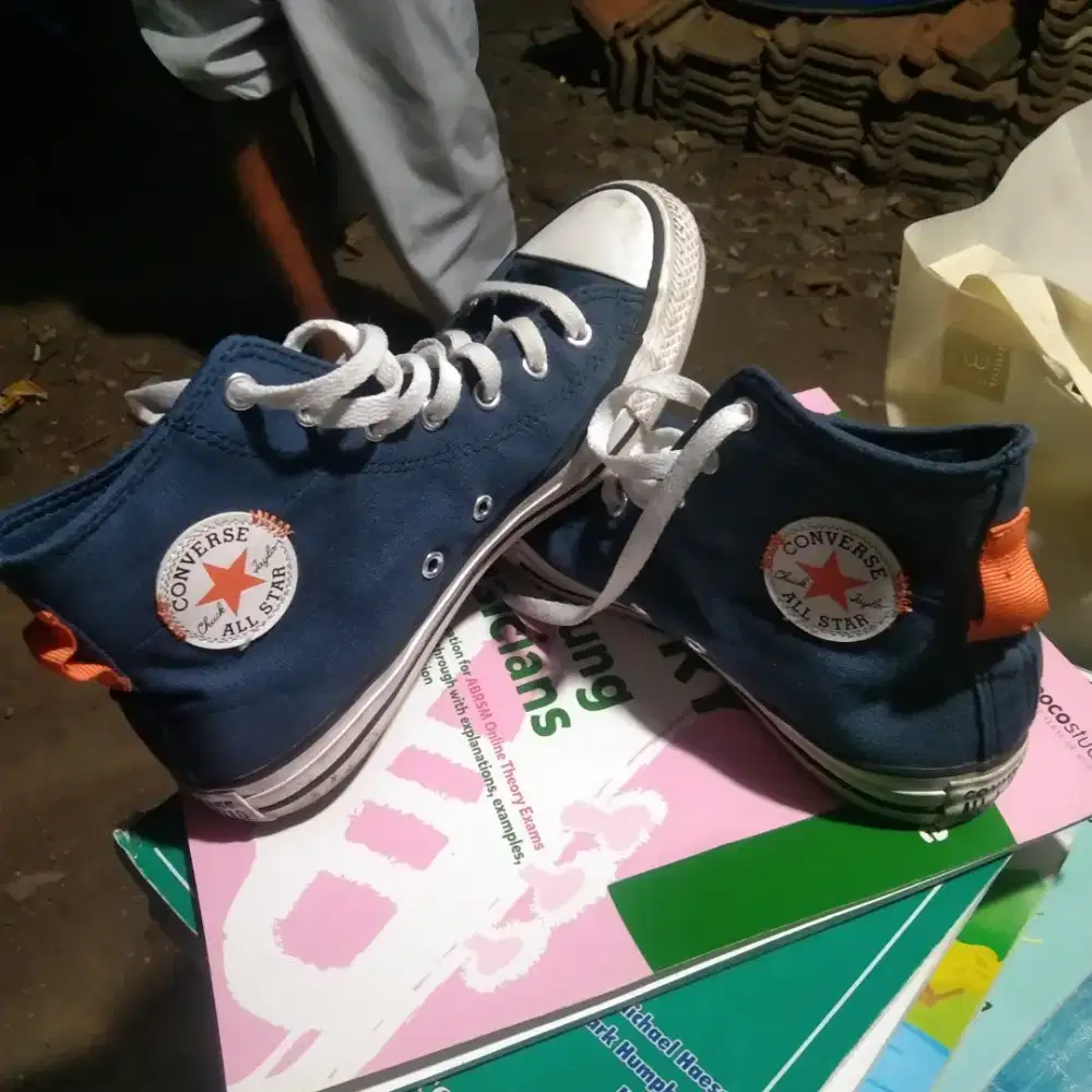 Sepatu Converse