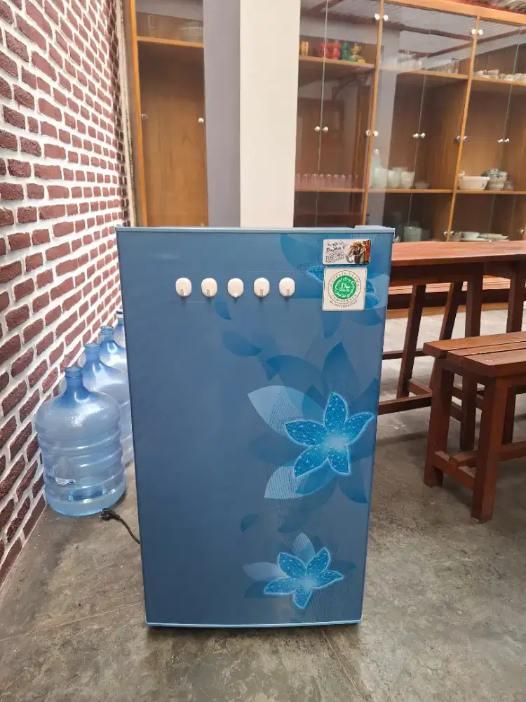 Kulkas SHARP 133 L