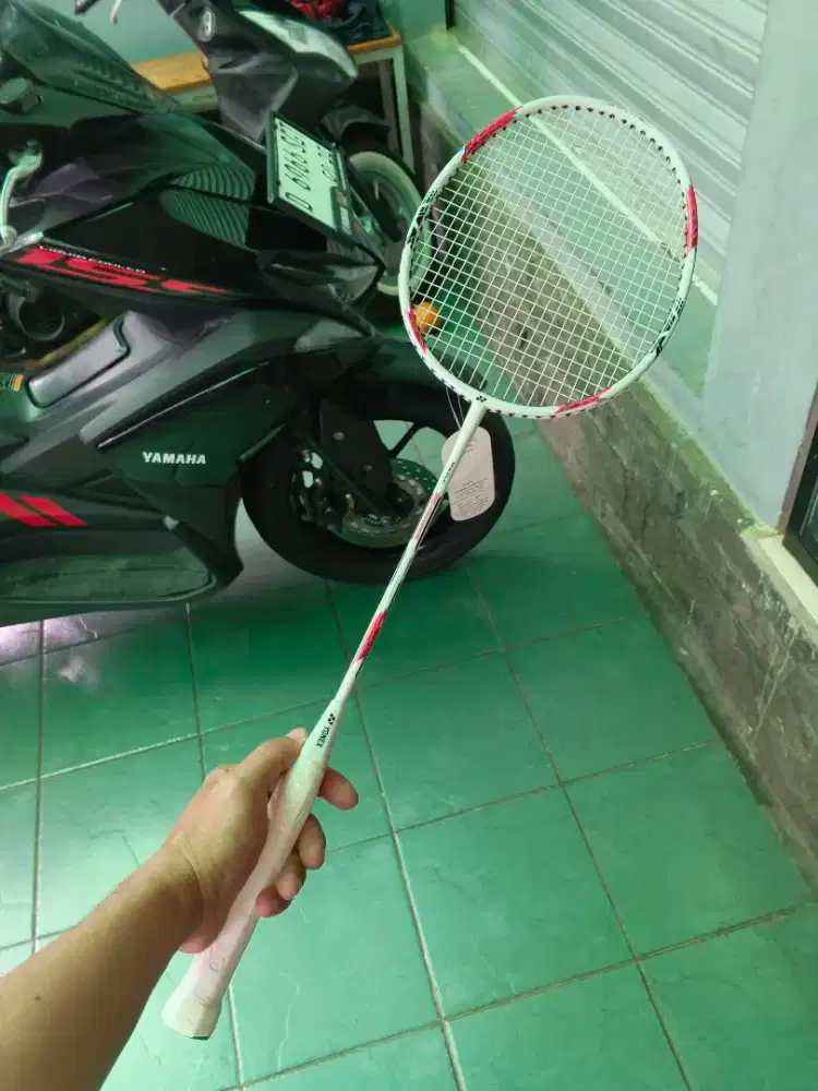 RAKET BULUTANGKIS / BADMINTON YONEX