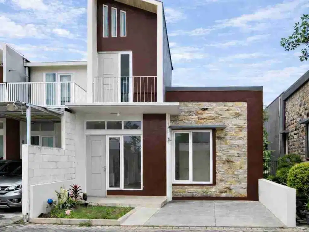Rumah Cantik 2 Lantai di Lingkungan Nyaman