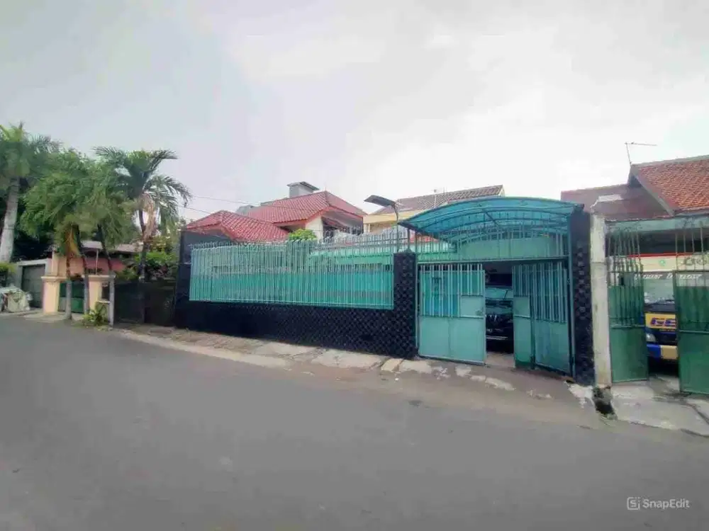 rumah pinggir jalan salemba johar baru murah