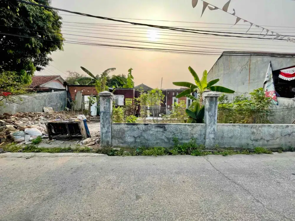 DIJUAL CEPAT RUMAH TUA HOEK Kp. Kandang DIBELAKANG MALL/APARTEMEN CARTEENZ GADING SERPONG