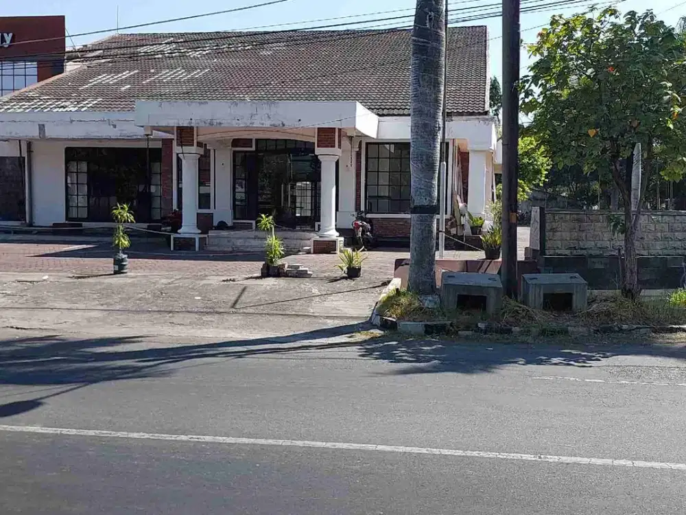 DISEWAKAN KOMERSIL AREA, COCOK BUAT RESTO&CAFE, KLINIK, SHOWROOM DLL. SBY PUSAT JL.KARTINI