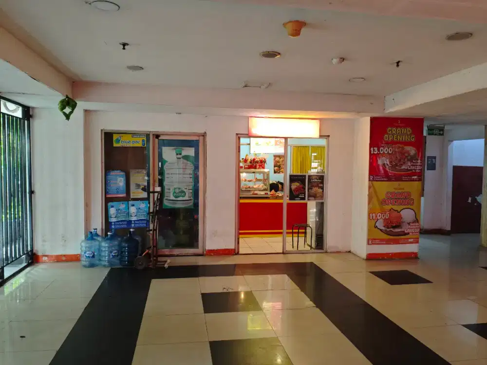 Dibutuhkan karyawati untuk tops chicken