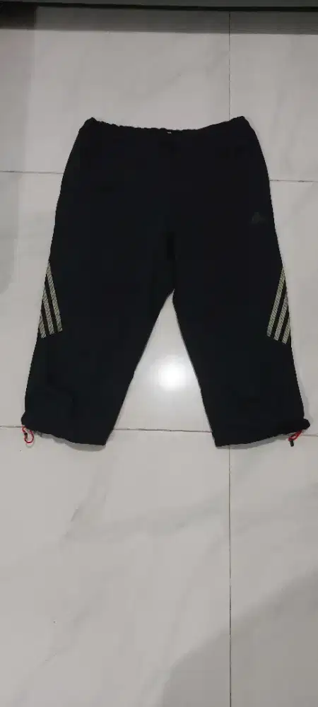 Celana olahraga Adidas Climacool