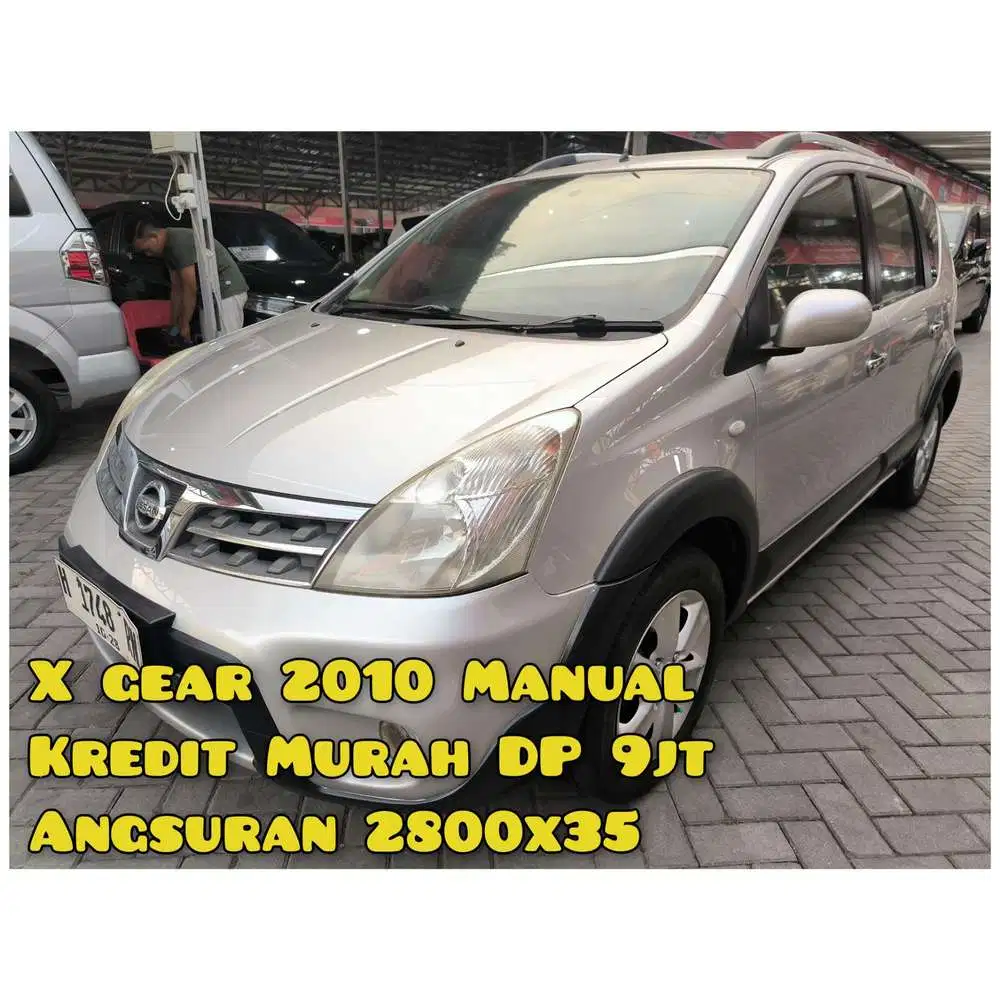 Nissan Livina 2010 Bensin