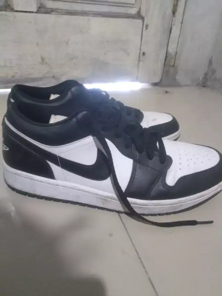 Dijual sepatu nike air jordan 1 low panda