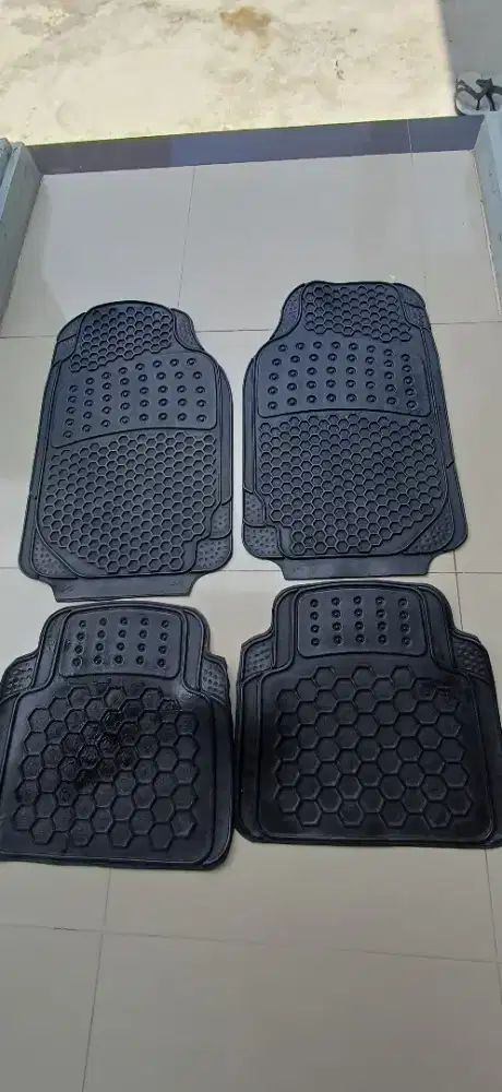 Karpet Alas Kaki Calya Sigra Agya