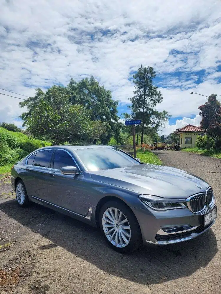 BMW 740Li 2016 Bensin