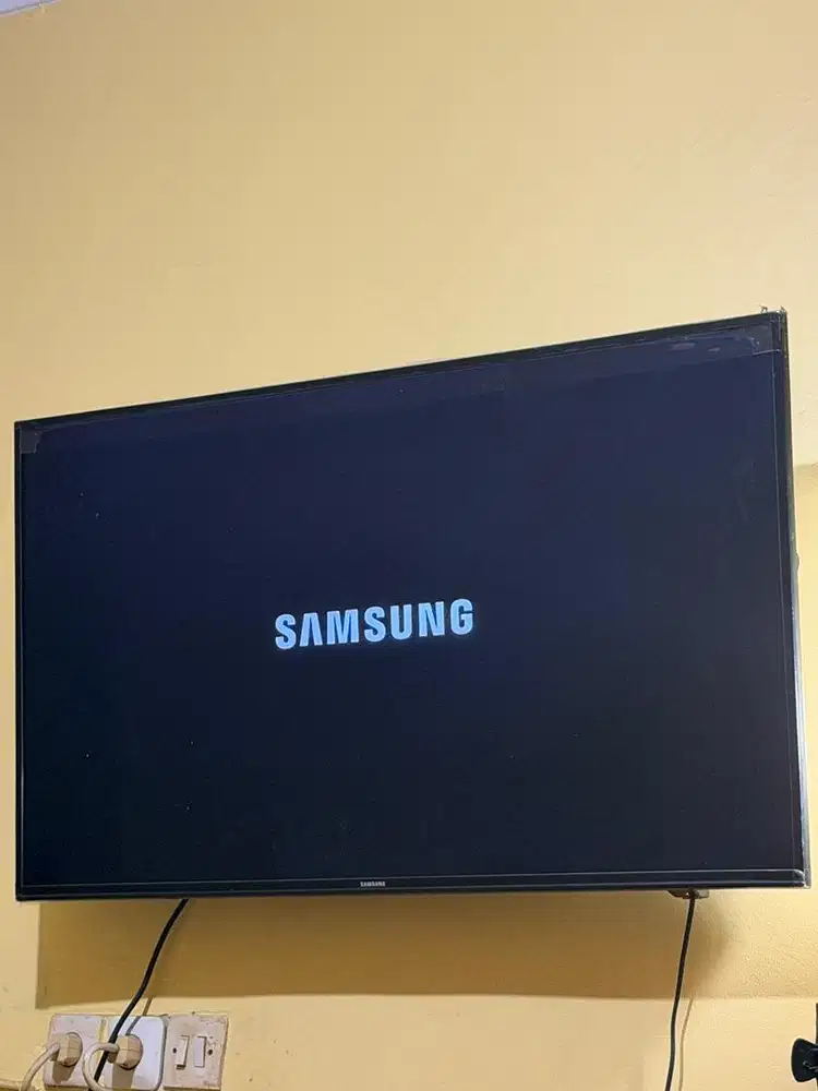 Televisi / TV Samsung LED 43 Inch