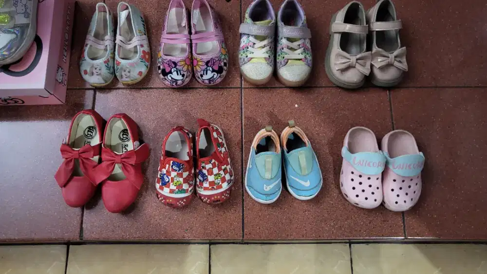 Jual sepatu anak ori mulus