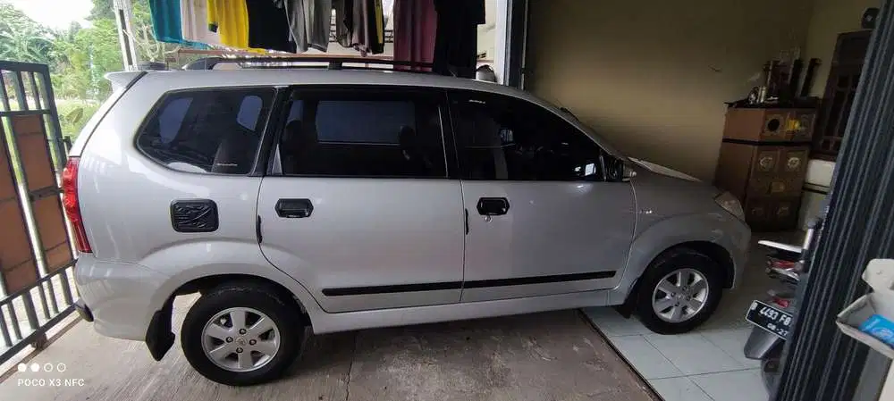 Toyota Avanza 2011 Bensin