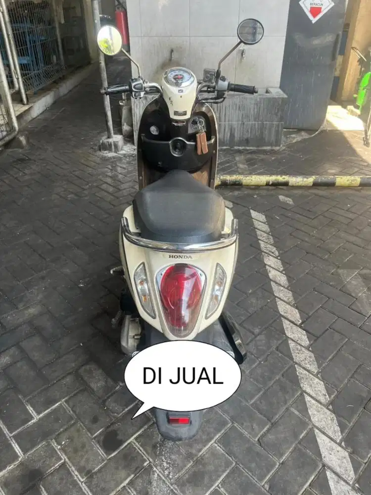 Dijual scoopy 2016