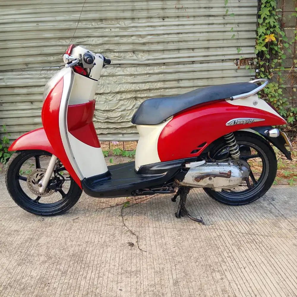 Honda Scoopy tahun 2011
