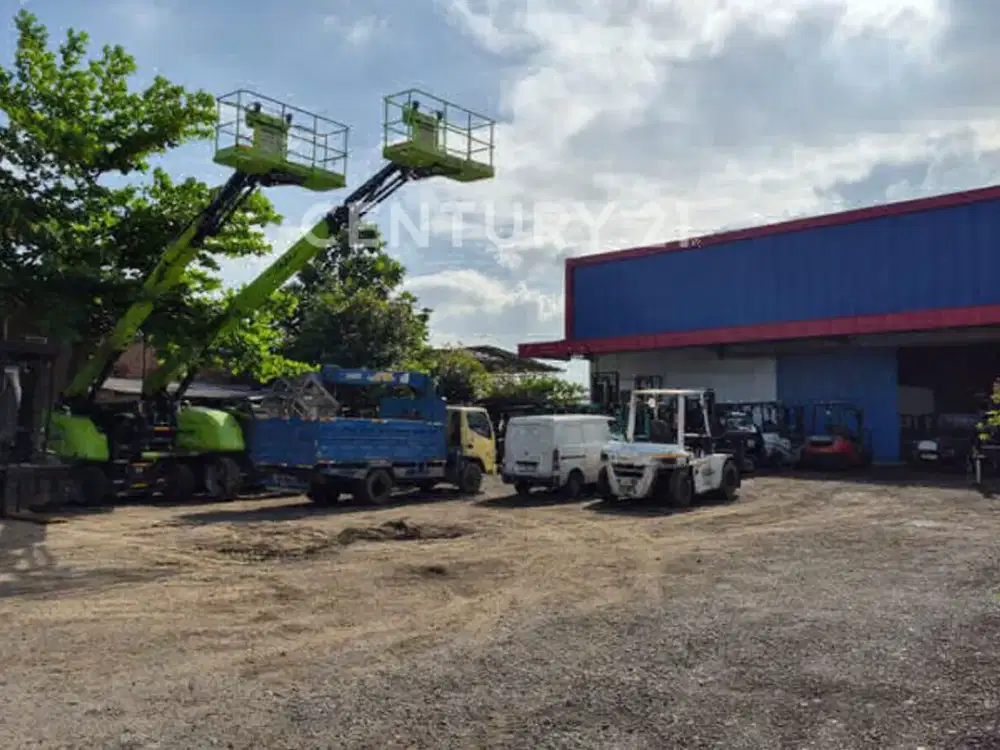 Gudang  Ex-Bengkel Alat Berat Di Cikarang Bekasi
