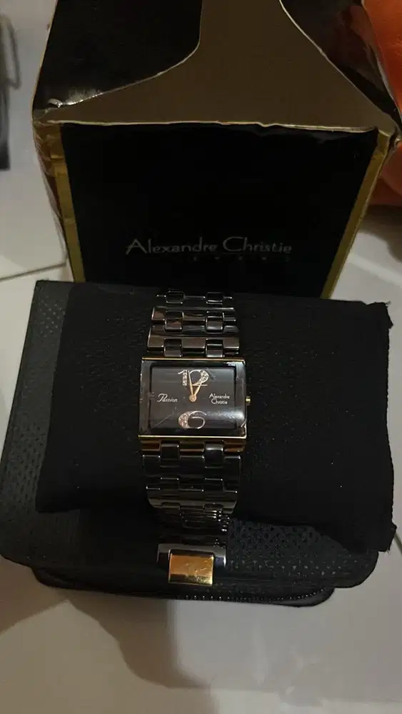 Jam tangan cewek alexandre cristie
