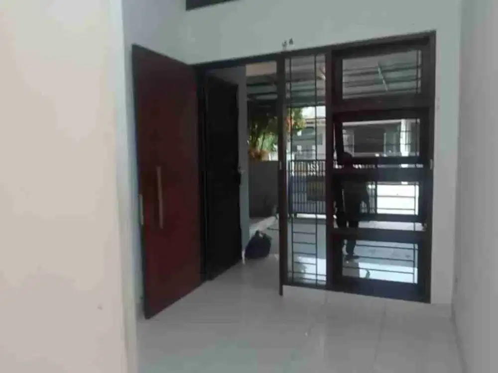 jual cepat rumah siap huni di taman holis indah