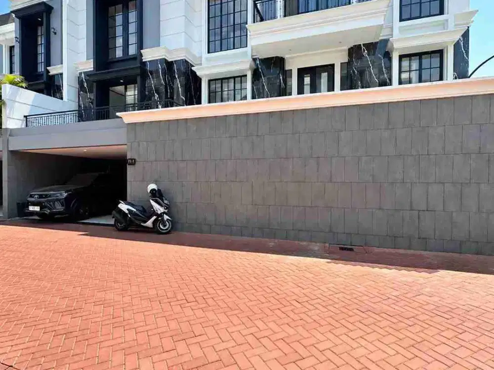 rumah 3 lantai eksklusif bambu apus jakarta timur
