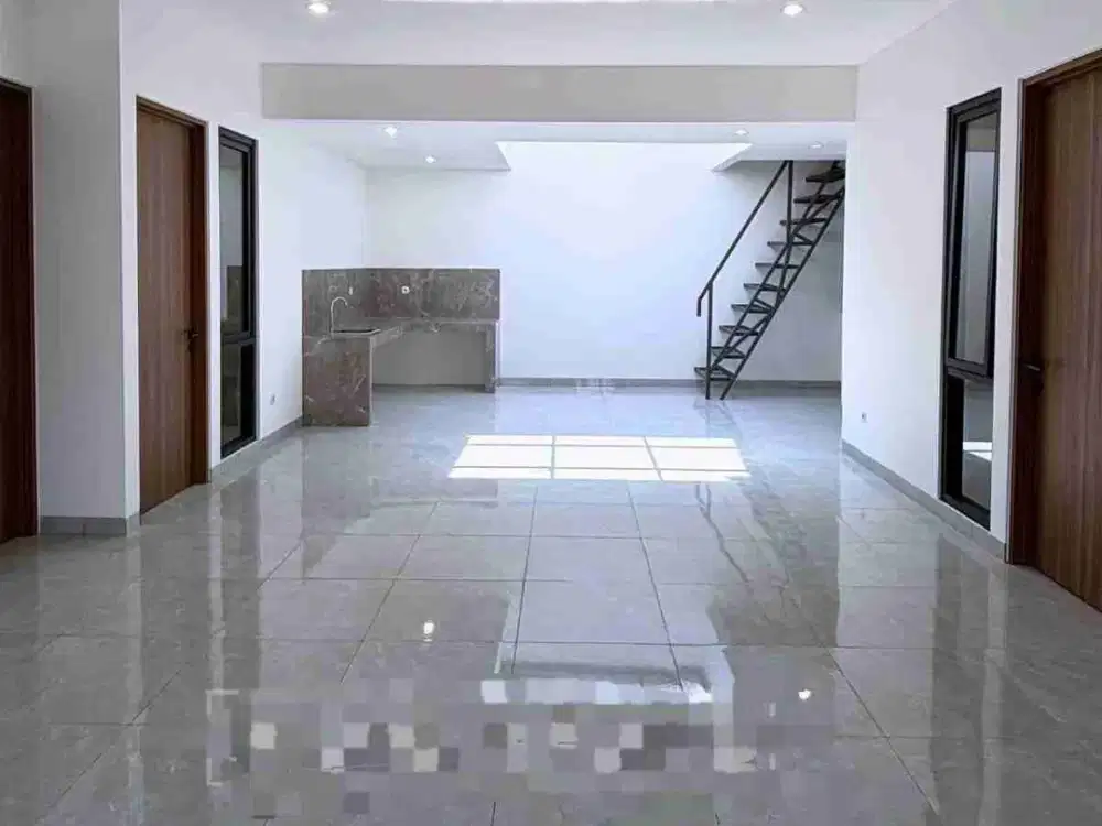 Rumah baru minimalis di taman Kopo indah 1