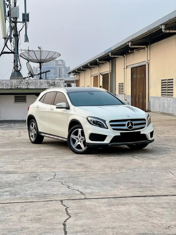 Mercedes benz GLA200 AMG panoramic 2016