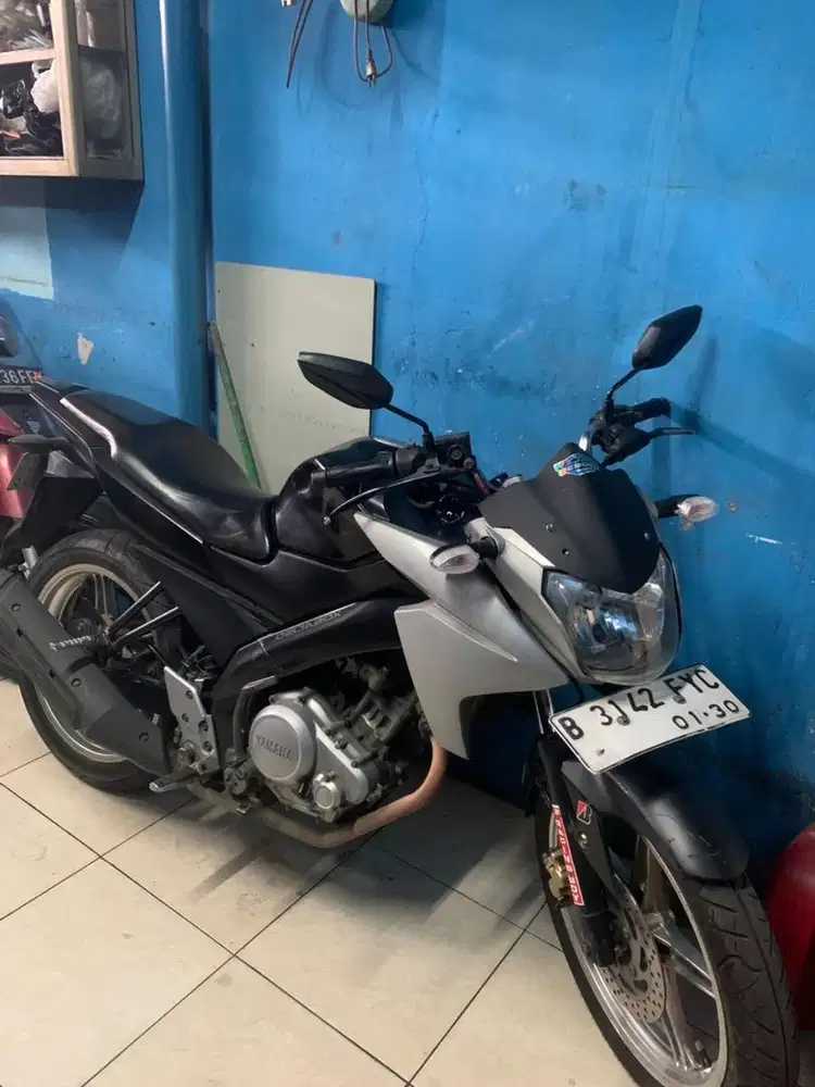 YAMAHA VIXION 2015