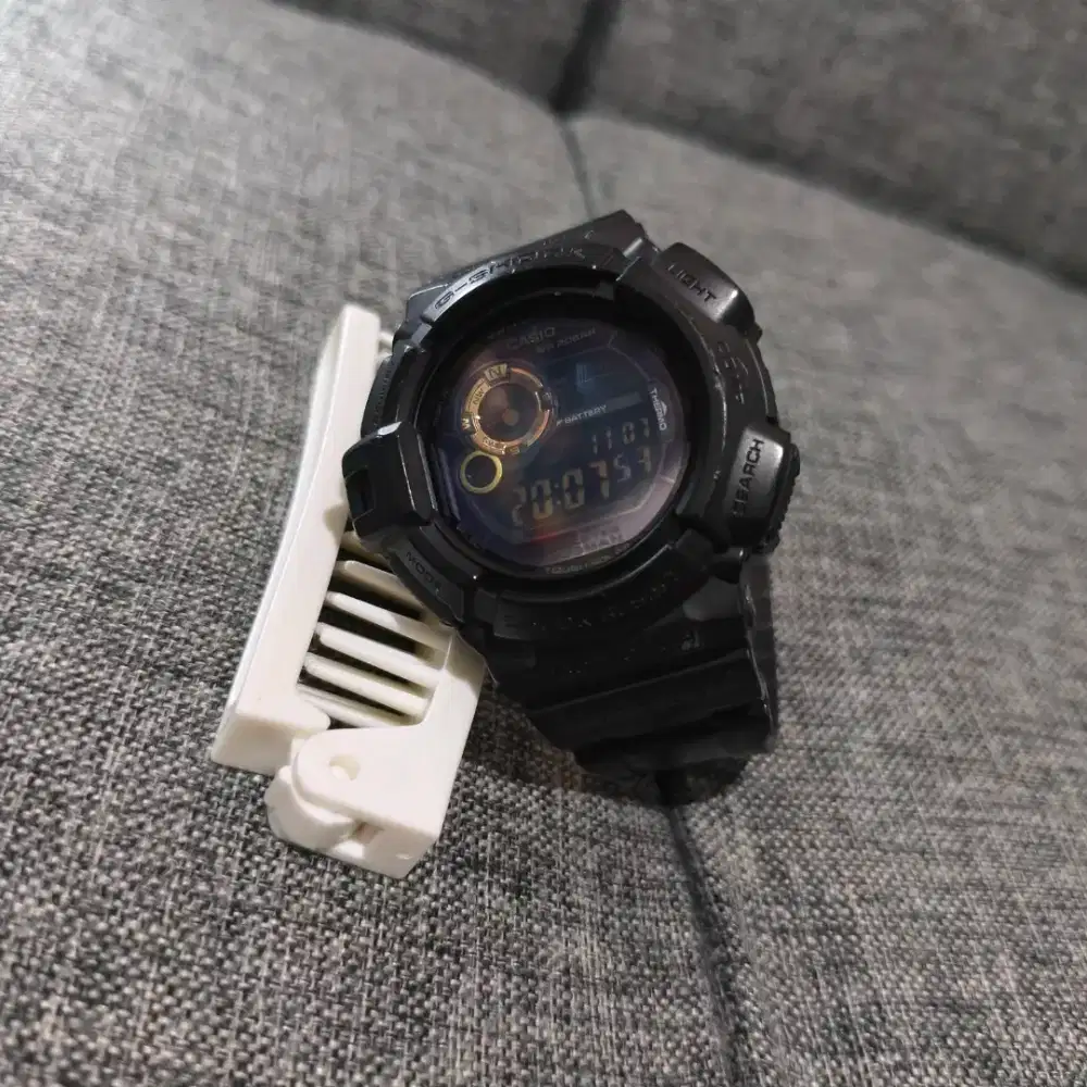 GSHOCK G-9300 (black gold)