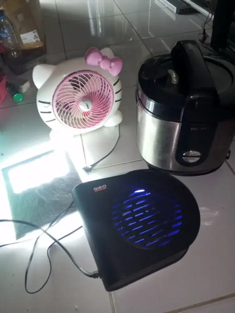Magic com Philips,kipas mini,insect killer+lampu 4brg Rp.250k