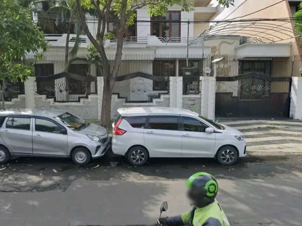 Rumah Mewah Raya Darmo Baru