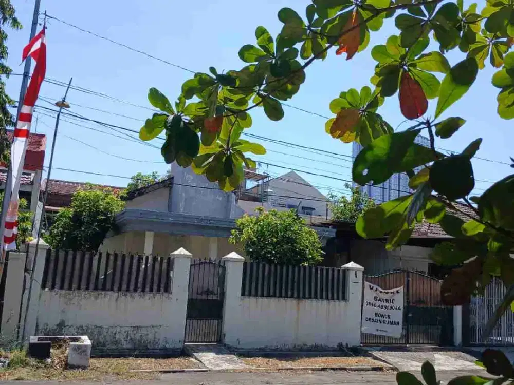 DIJUAL, RUMAH LOKASI STRATEGIS, AREA JEMUR ANDAYANI