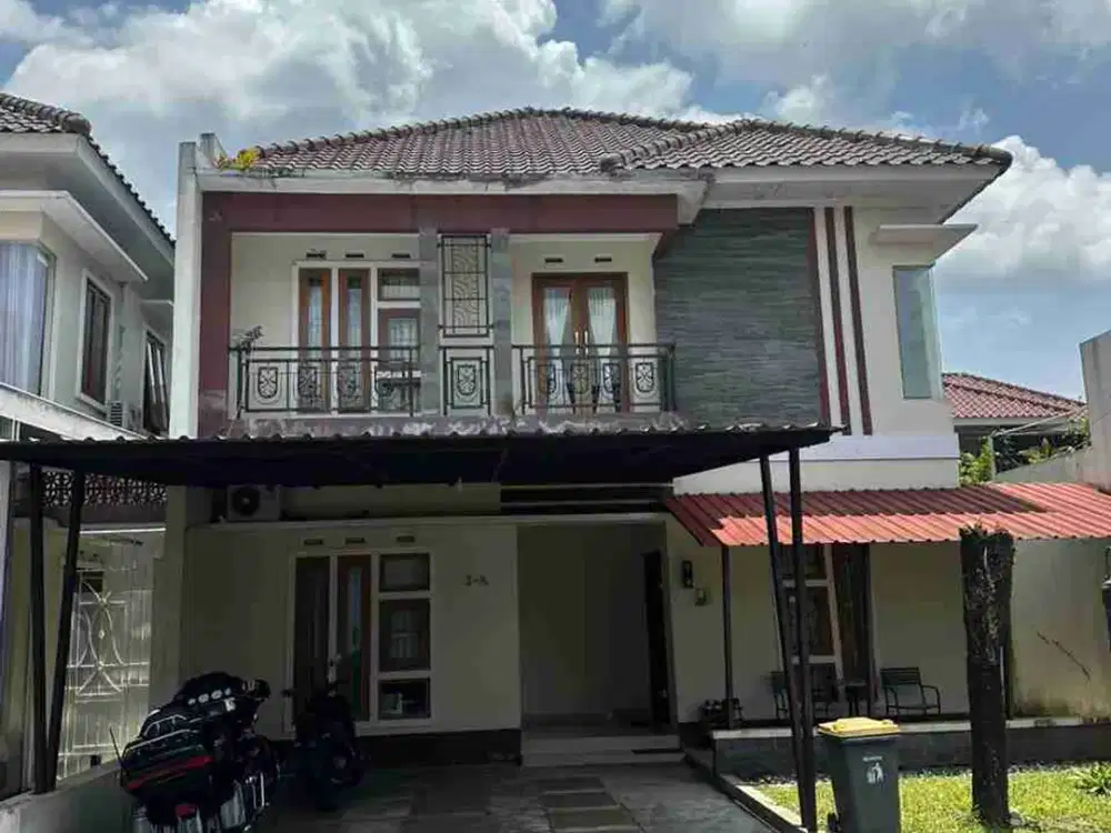 Rumah 2 Lantai Dalam Perumahan di jl. Kaliurang km 8 Dekat PLN Banteng, Kampus UGM