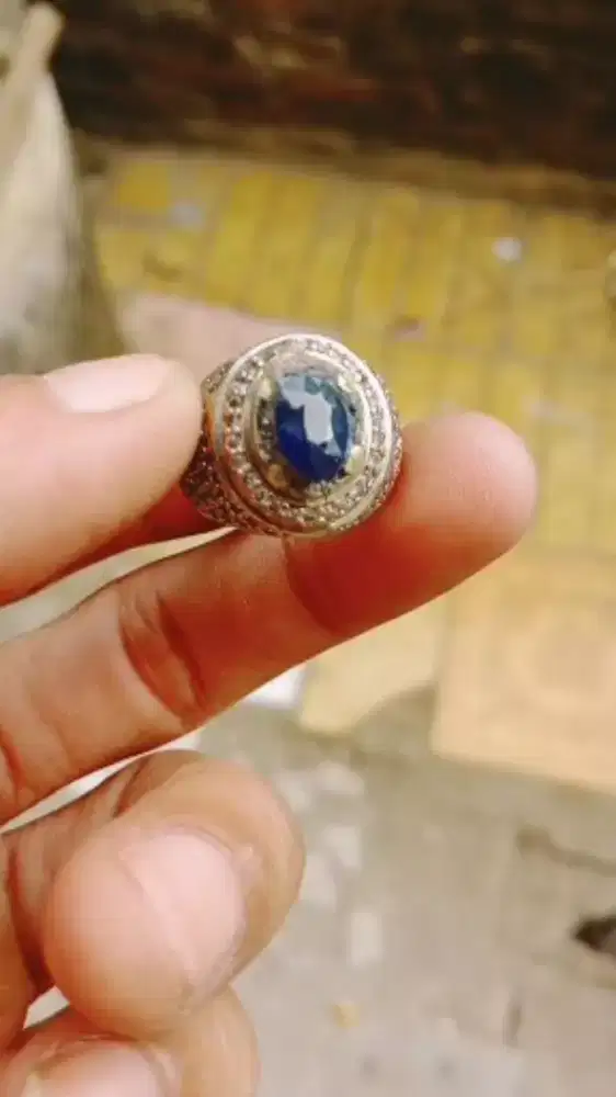 Permata Royal blue safir