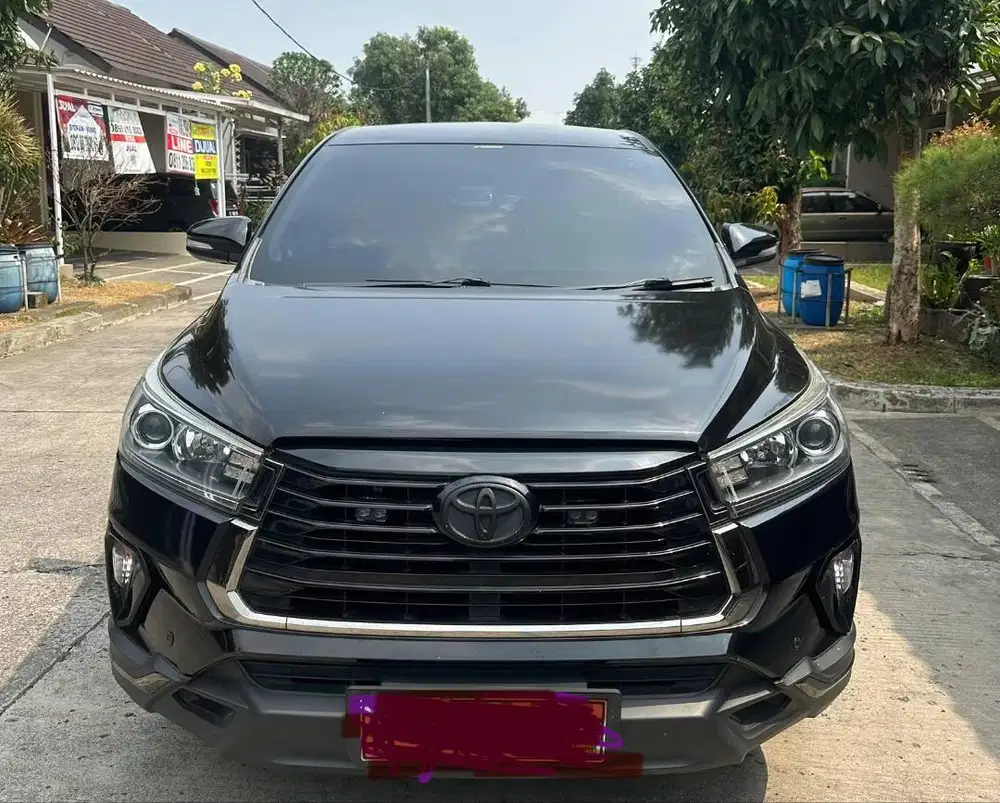 Toyota Kijang Innova Reborn Tipe Q (Venturer Look)