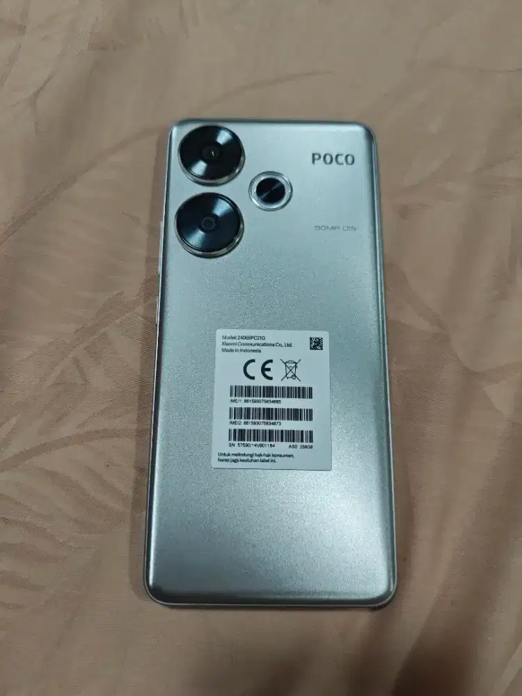 Poco f6 8/256 likew new