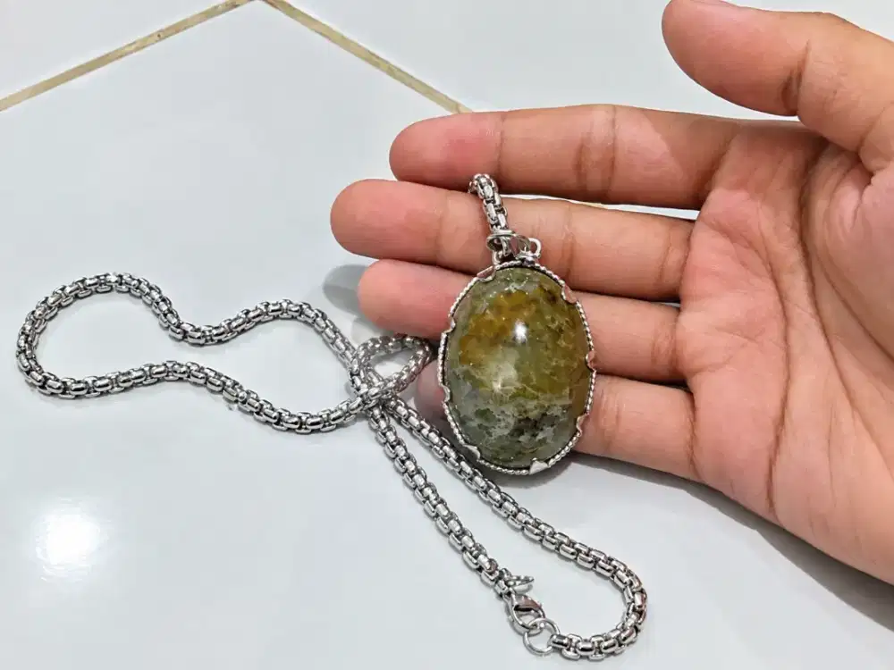 Batu Akik Pancawarna