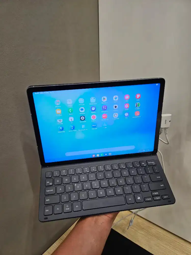 SAMSUNG GALAXY TAB S10 FE 5G FREE KEYBOARD COVERBOOK & SPEAKER PREMIUM