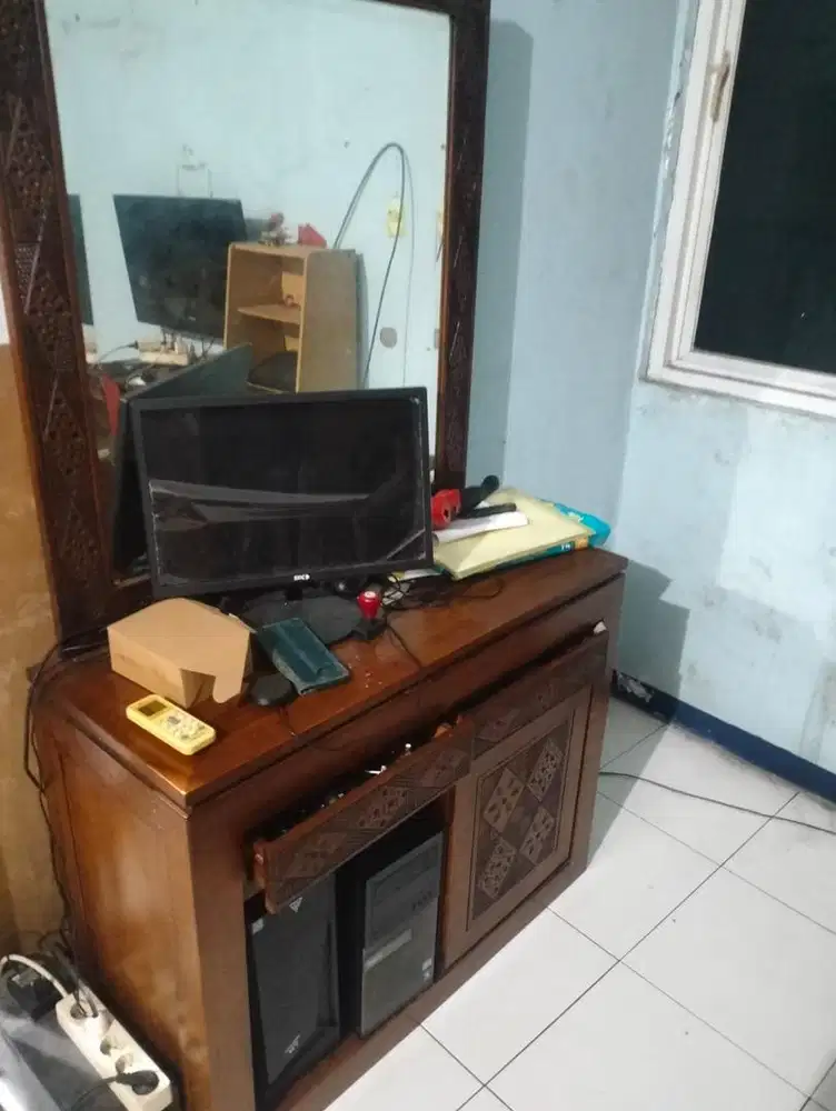 LEMARI , MEJA RIAS , RANJANG JATI