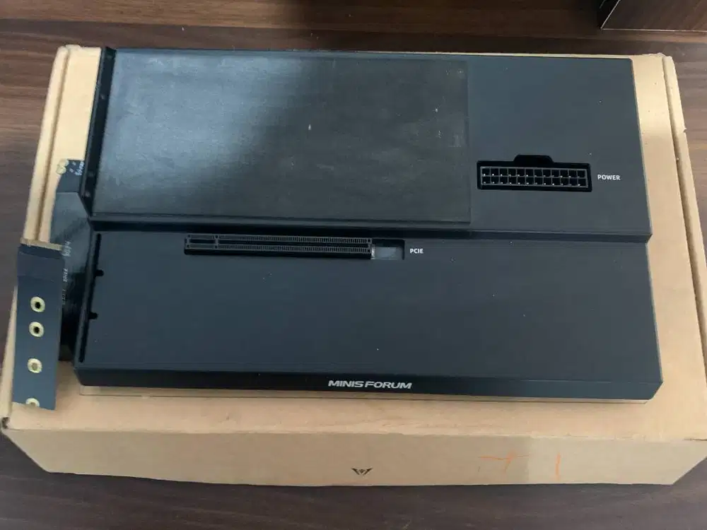 Minisforum Deg1 DEG 1 Barebones eGPU Dock with Oculink Port