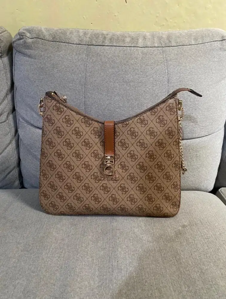 Tas Guess Zamira
