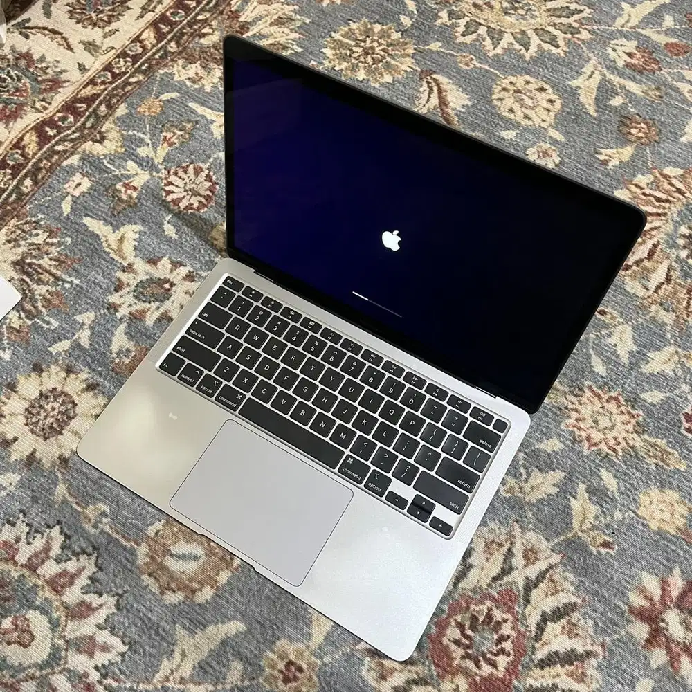 Macbook Air 13in 2020 8/256Gb