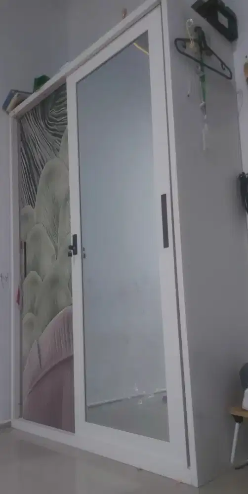 Lemari Baju 2 pintu sliding besi/aluminium