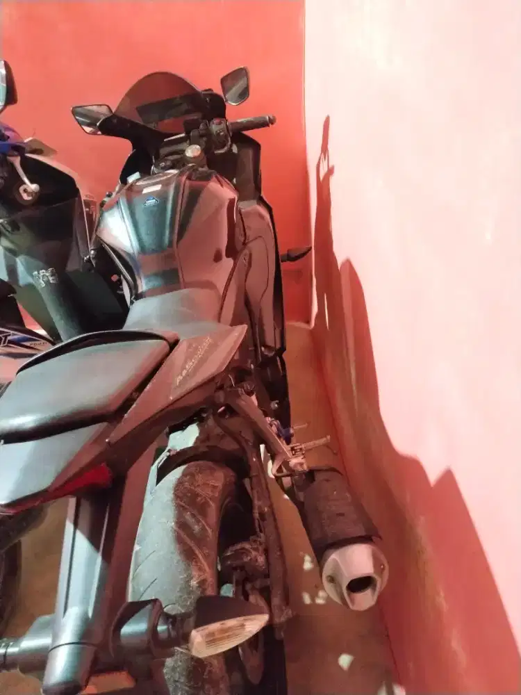 Menjual kreta bekas