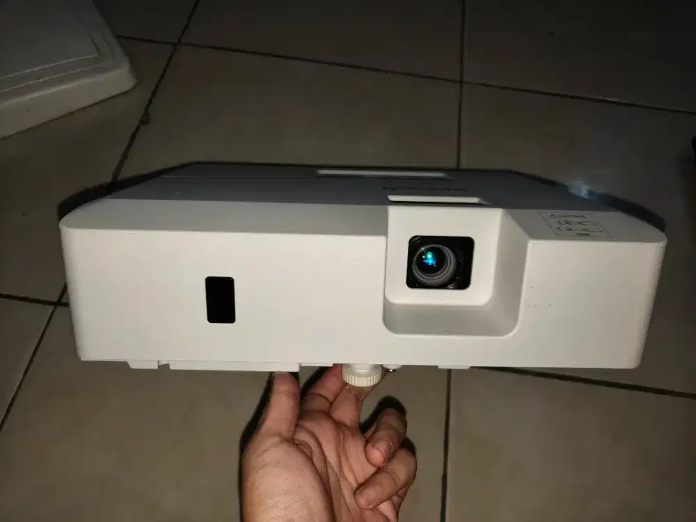 Jual Proyektor Maxell MC-EX3551