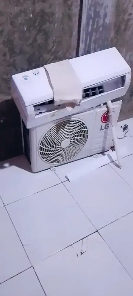 Jual AC 1/2pk melayani bongkar pasang ac
