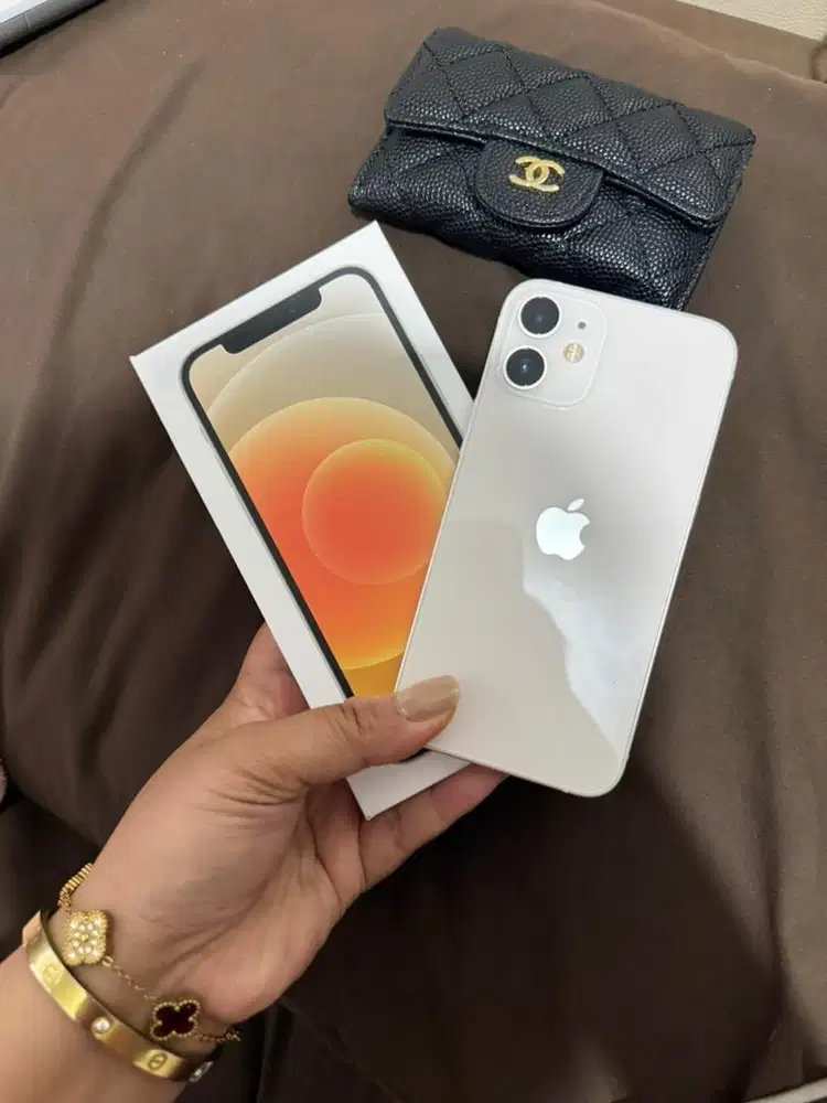 Dijual iphone 12 mini 64 ex inter bukan simlock All operator no minus